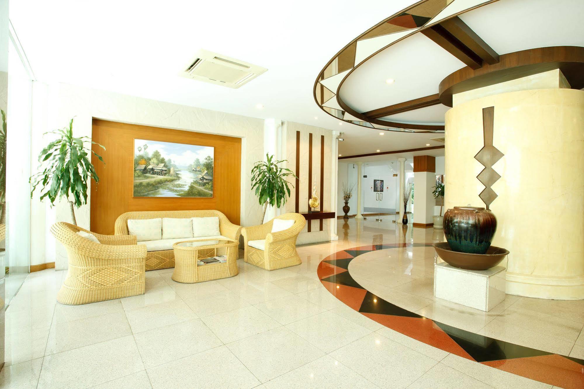 Chaidee Mansion Bangkok Exterior photo